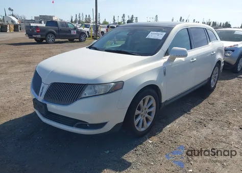 2014 Lincoln Mkt Ecoboost z USA, uszkodzony, nr VIN 2LMHJ5AT3EBL51478